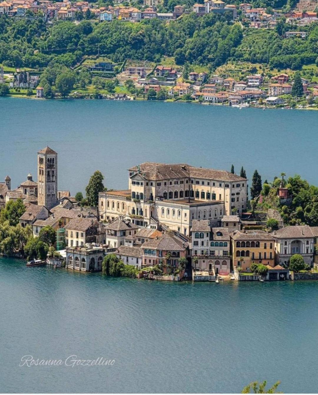 Skylab Hotel Gozzano Bagian luar foto